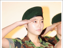 [쿠키 포토] 신예 이아이, 남자보다 씩씩하게~