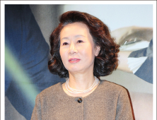 [쿠키 포토] 윤여정 “내가 원조 ‘하녀’”