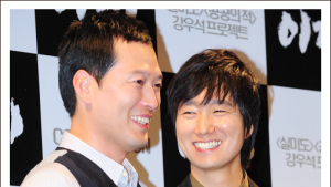 [쿠키 포토] “싱글벙글” 남남커플