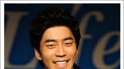 [쿠키 포토] 신성록, 새 하얀 치아를 드러내며~