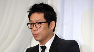 “병역 비리 결백하다”는 MC몽, 질문은 왜 사절했나?