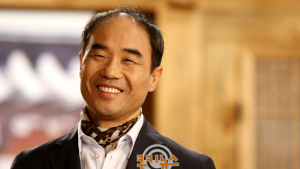 ‘형사전문’ 강신일, 데뷔 25년 만에 ‘로맨스’ 도전