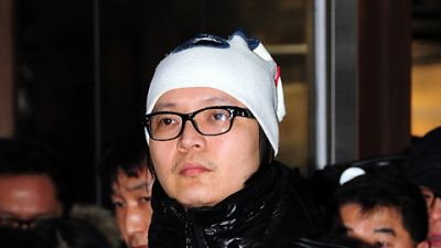 `상습 도박' 신정환 징역 1년 구형
