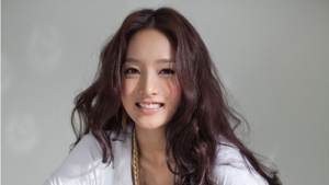 ‘노출 사진 유출’ 김소리 측 “최초유포자는 미성년자…사과 받아”