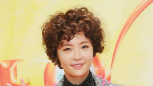 황정음, 日의류 수입업체 상대로 승소