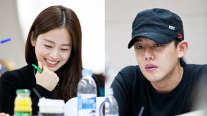 미소짓는 김태희, 진지한 유아인…‘장옥정’ 대본 리딩 현장