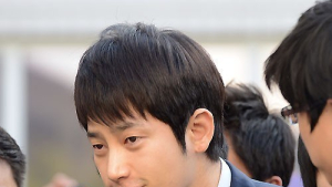 ‘성폭행 혐의’ 박시후, 불구속 기소…검찰 송치