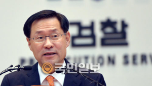 김진태 대검차장 퇴임 “노래도 없이 사라질게다”