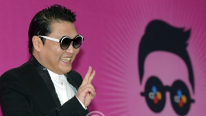 싸이, 백악관 기자단 연례만찬 참석