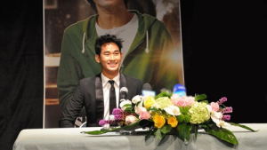 ‘은밀하게’ 김수현 美서도 통할까? 현지 언론 ‘관심’