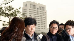 간첩혐의 유우성씨 항소심도 무죄, “국정원장, 여동생 신체자유 부당 제한”