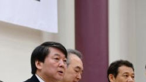 ‘심야의 정치테러?’ 안철수 측 윤장현, 새정치 광주시장 후보로, 경쟁자 반발