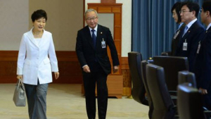 朴 대통령 “교육사회문화 부총리 신설하자…지금 사회 너무 복잡”