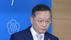 [안대희 국무총리 후보자 사퇴] 총리지명 6일만에…11억원 기부 약속은 어떻게