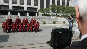 헌재, “노무관리 업무해야 노조전임자 급여지급, 타임오프제 합헌” 결정