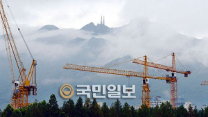 운무에 휘감긴 관악산