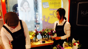 꽃 배달 서비스 꾸까(kukka), 롭스 가로수길 점 '팝업 스토어' 진행