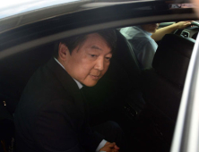안철수 “세월호 특별법 합의 됐어요?” 즉답 피해