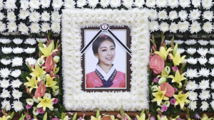 故리세 빈소에 동료 연예인 조문 잇따라…“일본서 다시 장례 치르고 안치 예정”