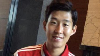 손세이셔널 손흥민의 분데스리가 첫 골, 180도 틀어 왼발로…