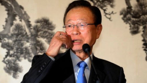 손녀 같아서?…女캐디 성추행 혐의 박희태 전 국회의장의 해명, 2차 분노로 이어져