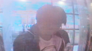 종업원에 비밀번호 알려주고 현금인출 심부름 시켜?…신용카드 훔쳐 현금인출