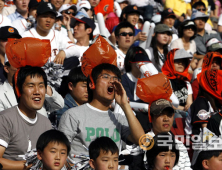[전문] 롯데 선수단 한밤중 긴급 성명… ‘내홍 중심’ 이문한은 누구?