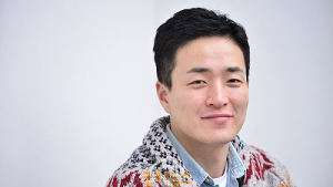 [쿠키人터뷰] 이병헌 감독 “10년 만에 내놓은 ‘스물’ 내 새끼 같죠”