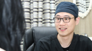 이마축소 넓은 이마 스트레스는 이제 그만