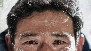 ‘히말라야’ 200만 고지… ‘스타워즈’ 2위 ‘대호’ 하락세