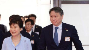 [친절한 쿡기자] SK 최태원은 갑자기 왜 고백했나… 별거·이혼·내연녀·혼외자 모두 공개한 배경은