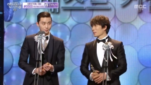 [MBC연기대상] 지성♥박서준, 베스트커플상 수상