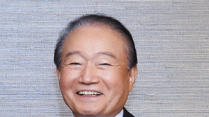 한미약품 임성기 회장, 전직원에 1100억 주식 증여