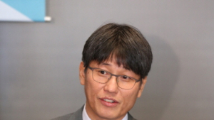 [인터뷰] 김병건 대한두통학회 회장 “1년 내내 두통 달고 살면서 치료에는 소극적”