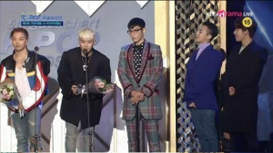 음원은 빅뱅·음반은 엑소… 사이좋게 상 나눠준 ‘가온차트 K팝 어워드’