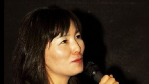 ‘신부 횡령 의혹’ 공지영 ‘명예훼손 혐의’ 검찰 송치