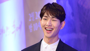 ‘태양의 후예’ 온유 “유부남 役, 러브라인 있다”