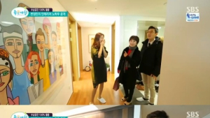변정민, 답답하지 않은 수납 인테리어 노하우 공개… “실내도 노출 콘크리트”