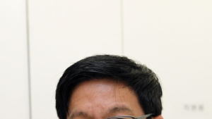김선종 이대목동병원 교수 임플란트 관련 턱뼈괴사 논문상 수상