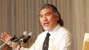 이혼 소송 중인 나훈아 “극비리 앨범 작업” 보도