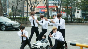 JJCC, 리더 심바 세살배기 동생 유찬 군 보디가드로 깜짝 변신