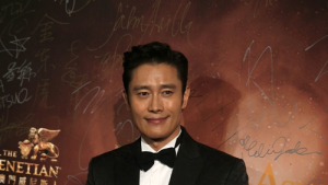 [포토] 마카오 간 이병헌, 제10회 AFA 남우주연상