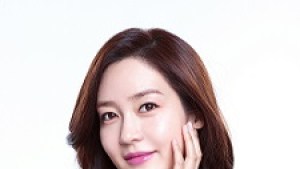 성유리, ‘리리코스’ 새로운 뮤즈로 발탁