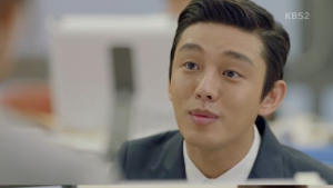 ‘태양의 후예’ 유아인 등장… 송혜교에게 “대출 안 됩니다” 딱 잘라 거절
