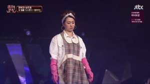 ‘힙합의 민족’ 문희경, 송민호와 함께 딸 디스… “어차피 아들은 송민호”