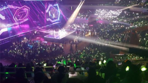 갓세븐, 중국 첫 단독콘서트 성황리에 마무리… 뱀뱀 생일파티까지