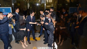 검찰, 신현우 옥시 전 대표 등 4人 구속영장… “죄질 무겁고 증거인멸 우려”