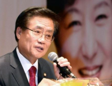 朴대통령, 이원종 신임 비서실장 임명… 경제수석·정책조정수석엔 강석훈·안종범 내정