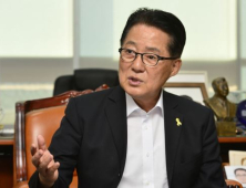 박지원, ‘임을 위한 행진곡’ 제창 거부에 “대통령이 지시했는데… 국가 기강에 문제 있다”