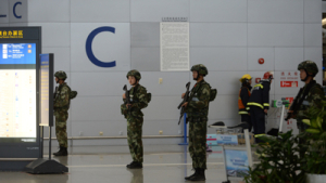 [포토] 푸둥공항 경계나선 중국 무장경찰
